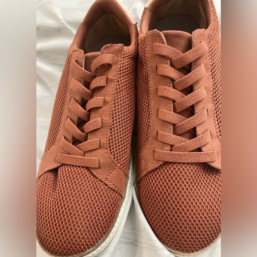 Dr. Scholl's Womens Seaside Sneaker Coral 8.5 Pre-owned